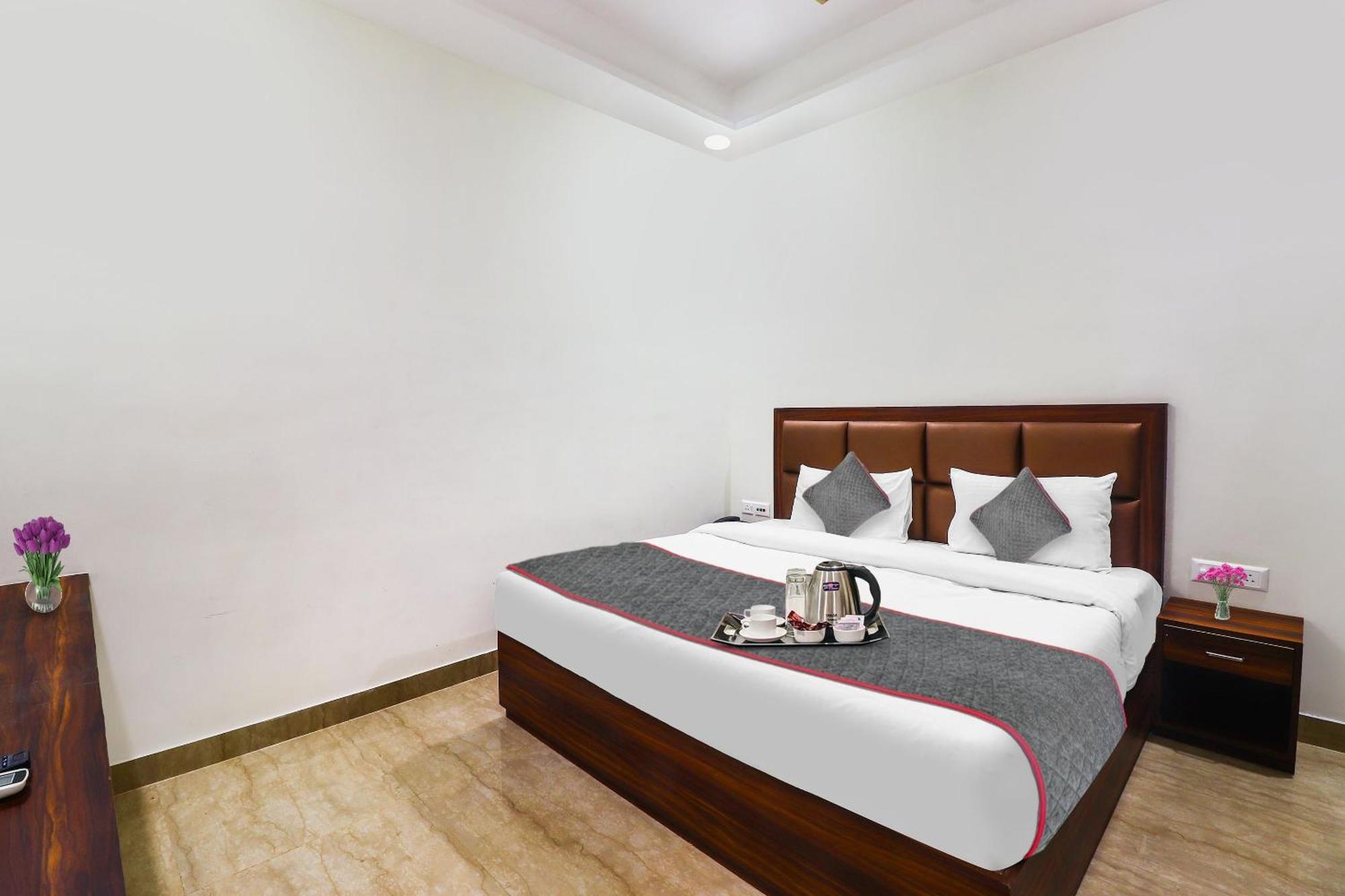 Hotel O Golden Grand Agra  Esterno foto